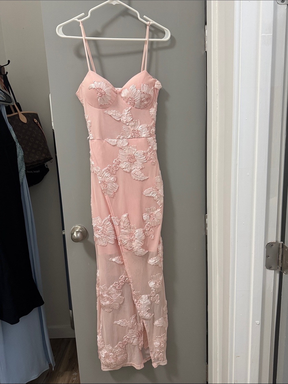 Blush Pink Floral Appliqué Maxi Dress with Spaghetti Straps